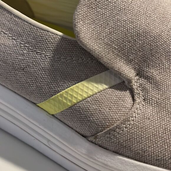 Franco Sarto Maldives Putty Fabric Slip On Sporty Sneaker Size 9.5 - Picture 11 of 11